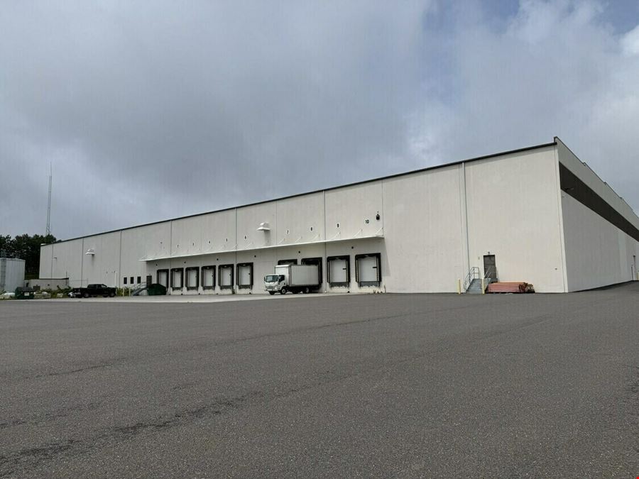 10 Keystone Blvd E