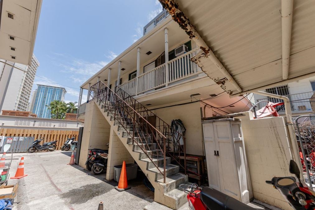 1980 Kalakaua Ave