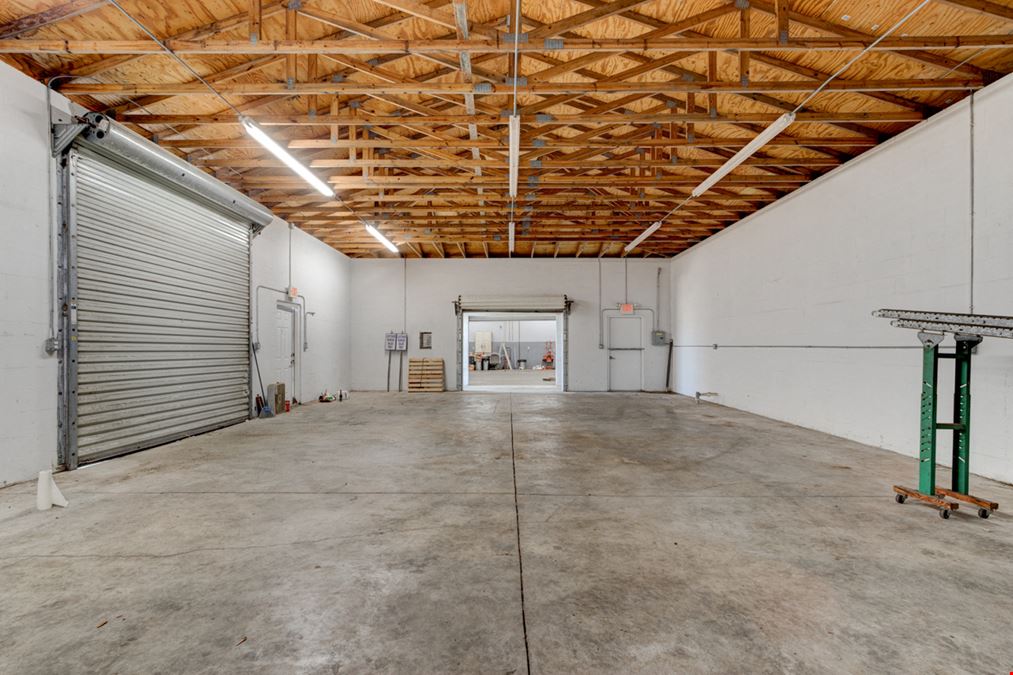4610 S Ridgewood Warehouse/Retail/Industrial/Mixed Use