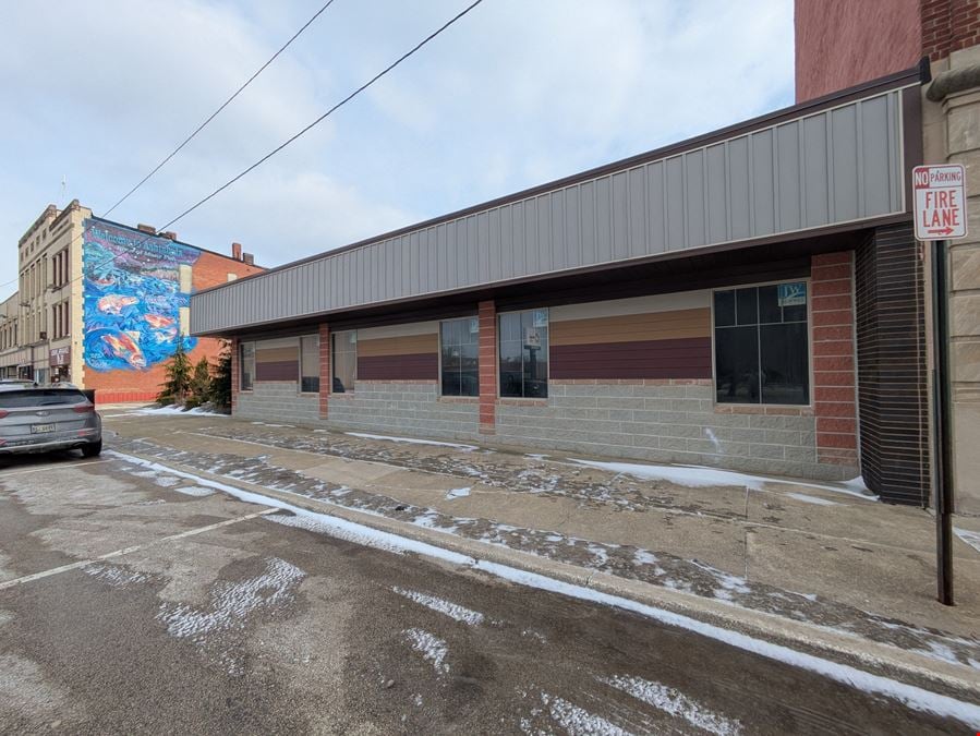 5,412 SF Commercial Building--Previously Used as a Service Garage