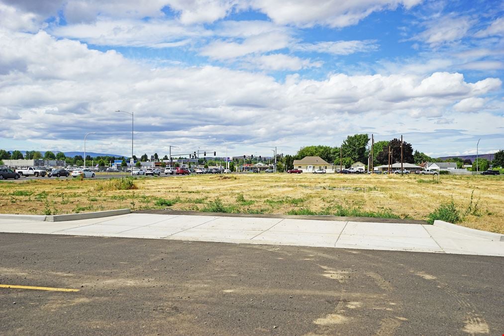 The Landing - Prime Commercial Lots