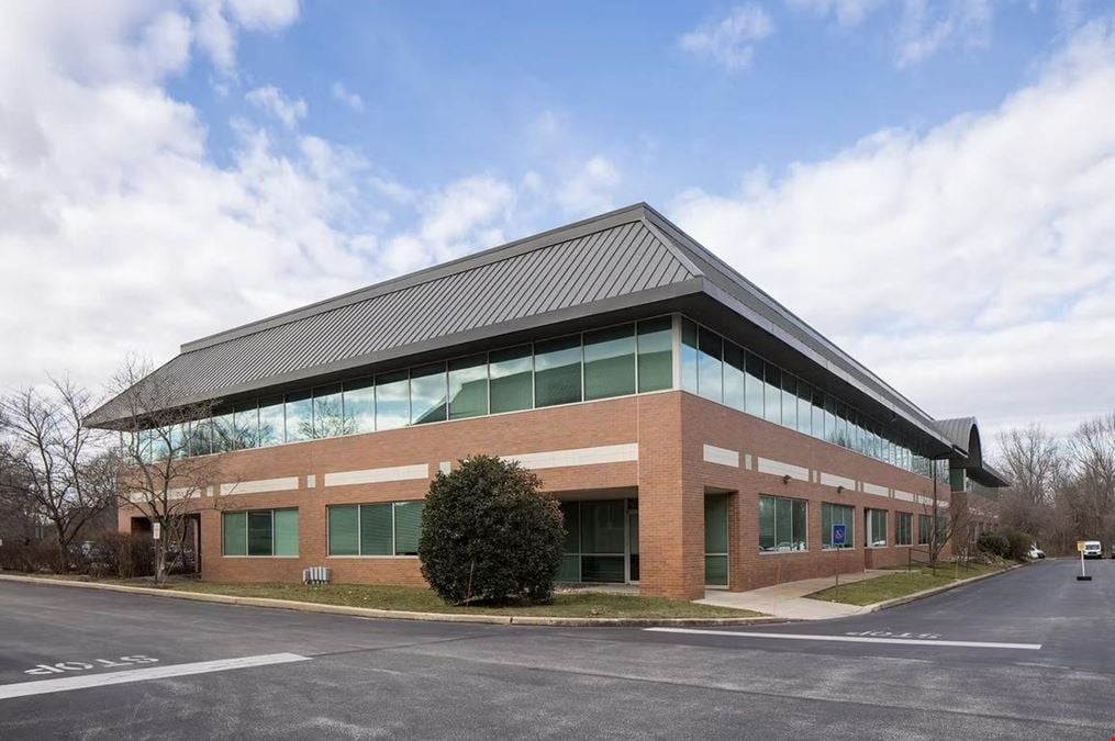 1,728 SF Suite B250 Professional and Medical Office Space