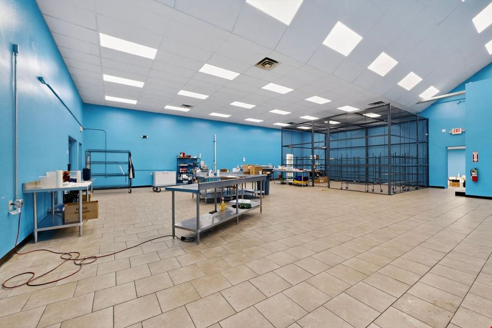FLEX/WAREHOUSE/OFFICE/YARD/3-PHASE