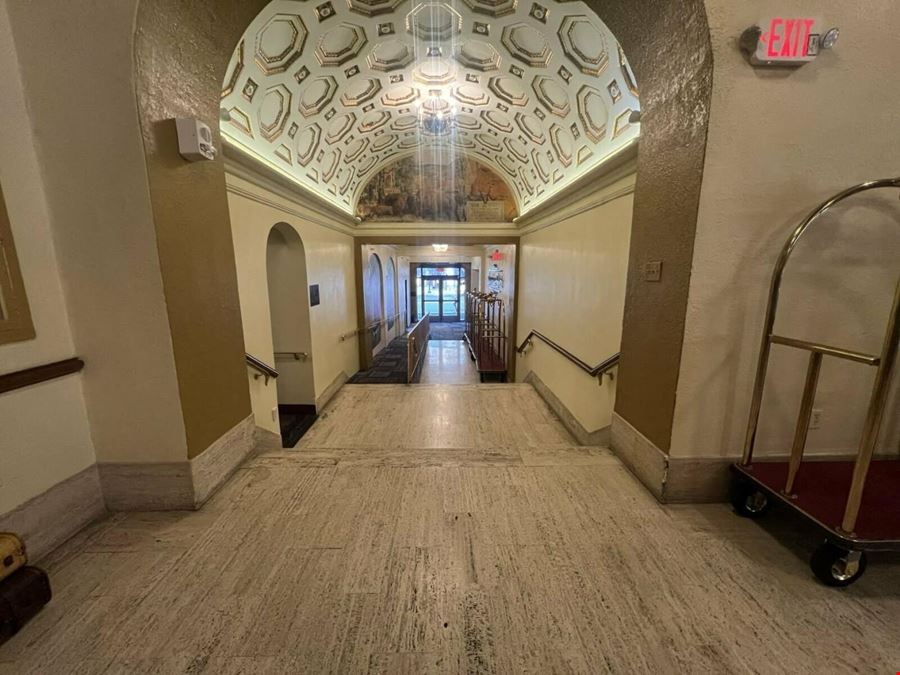 AMERICUS UNSCRIPTED HOTEL BY HYATT