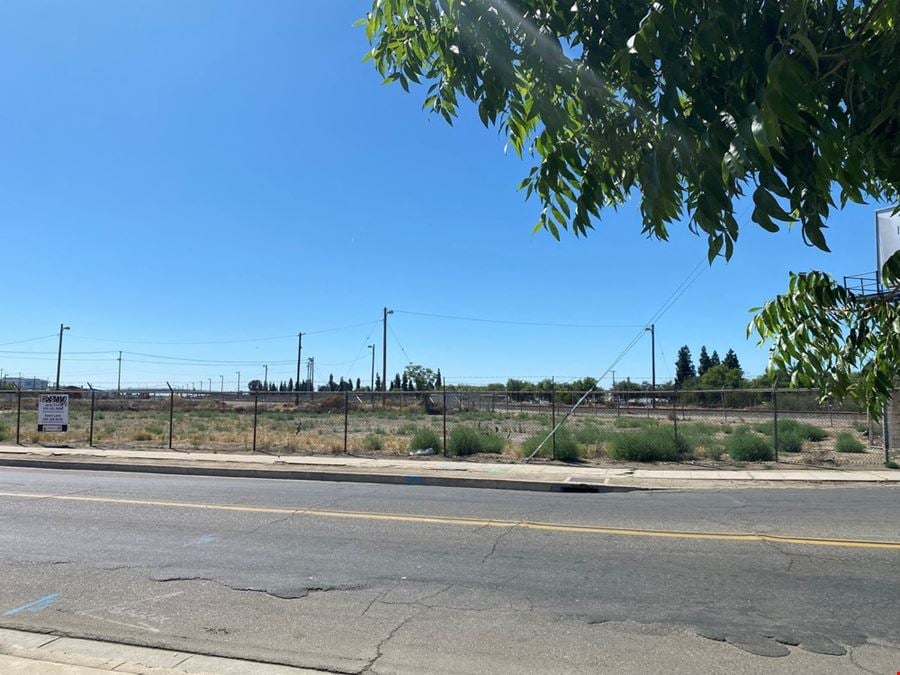±0.76 Acres of Vacant Mixed-Use Development Land