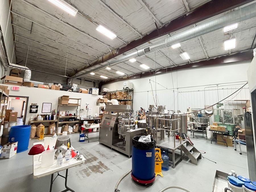 FOR LEASE: Ozark Office/Warehouse Space