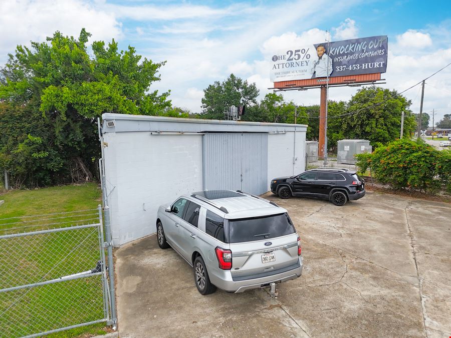 Professional Office w/ Warehouse on Corner Lot