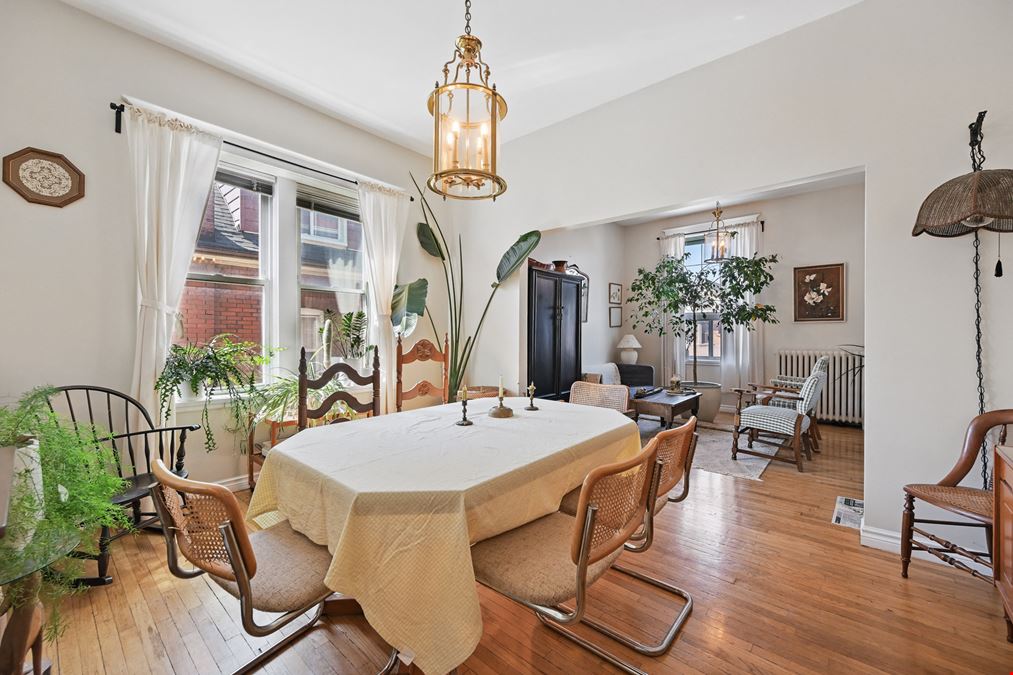 55 Barton Street West