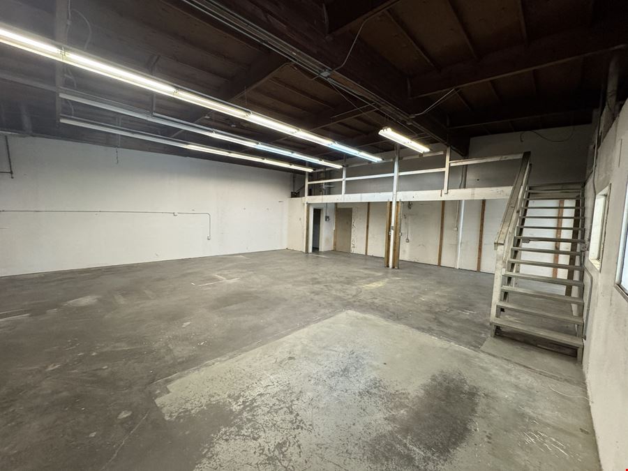 Basic Industrial Warehouse