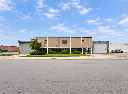 Preview of Industrial space for Rent at 2450 Lunt Avenue