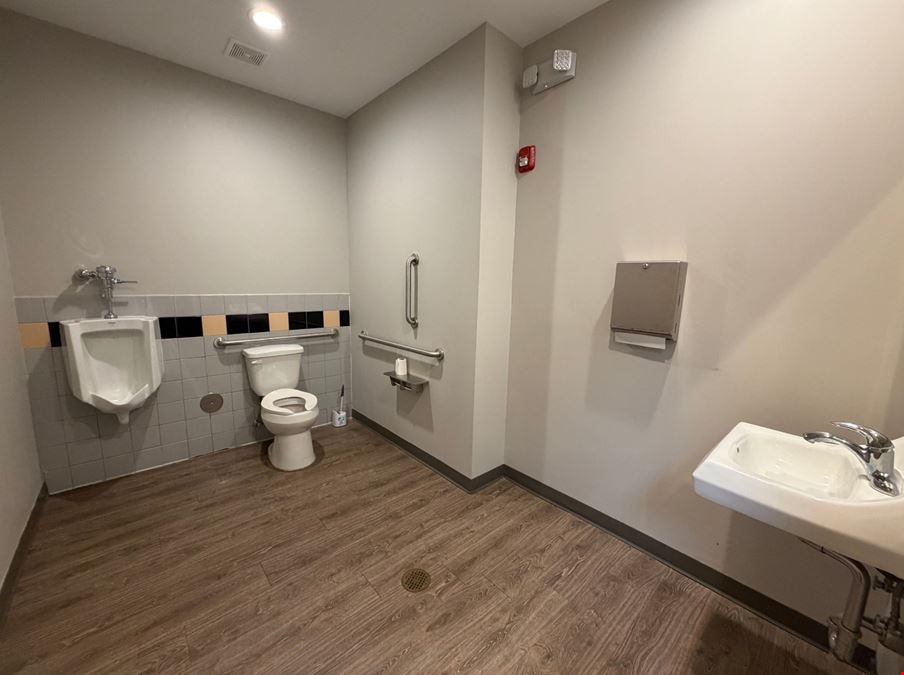 Wilson Dr - Renovated Office Space