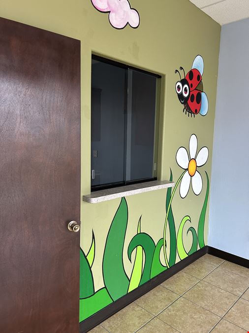 Prime Office Space for Lease in Palmhurst, TX