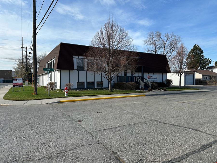 1110 Lynn Ave