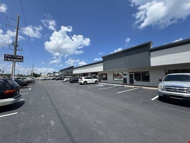 Pines Plaza