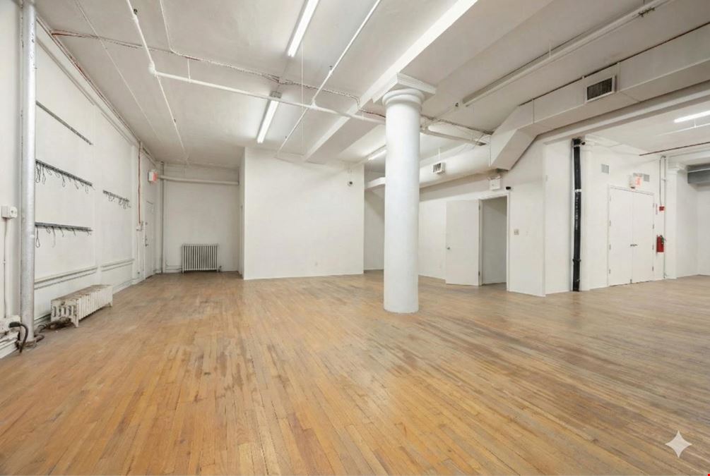 17 W 17th St