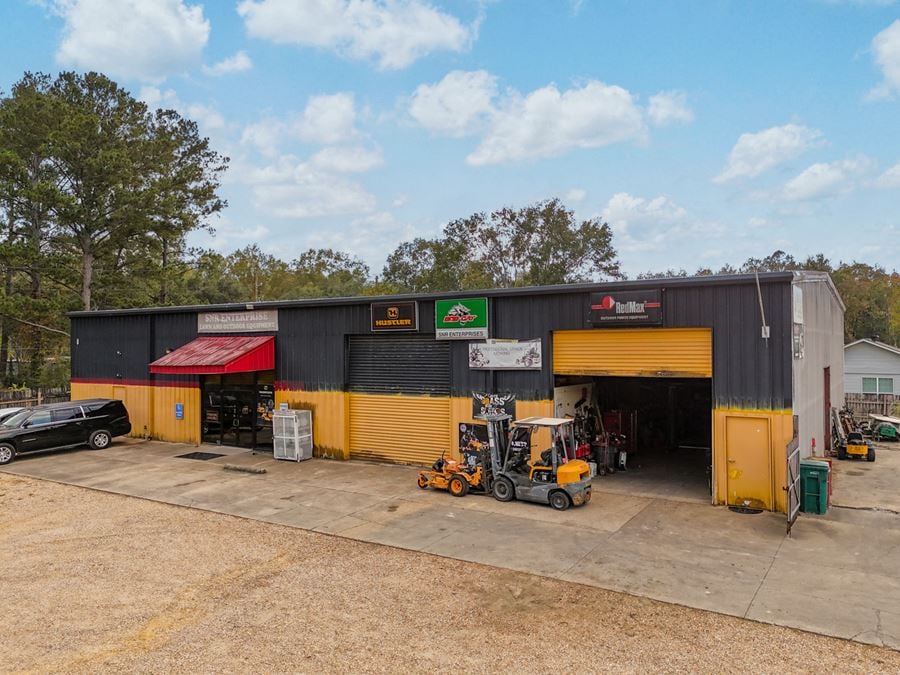 Retail / Industrial Opportunity Near I-12 and New Developments