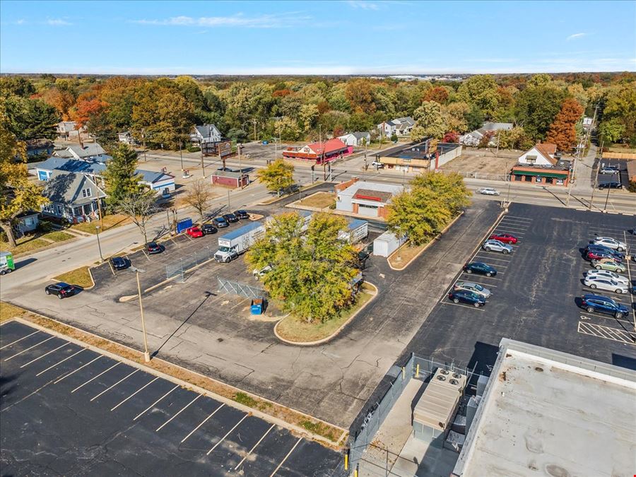 Well-Maintained Office Building Located on a Prominent Hard Corner Lot For Sale