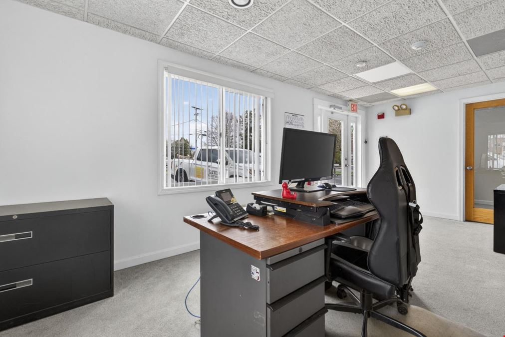 Flexible Office Condo, Dual Entry, Income Potential