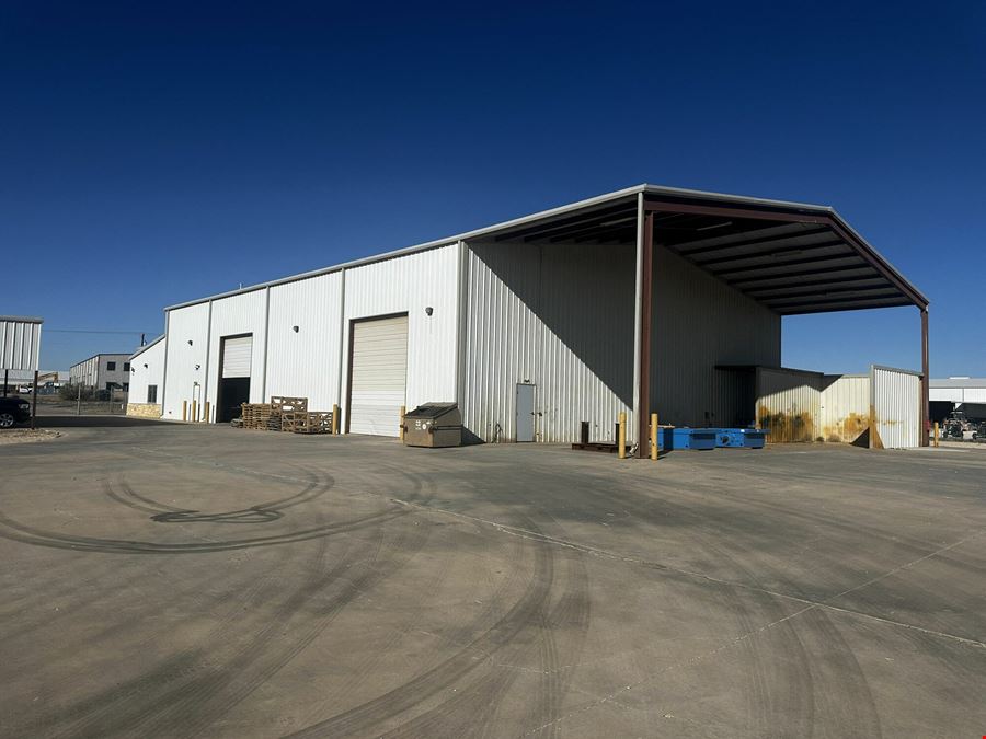 Prime Office/Warehouse Sublease Opportunity