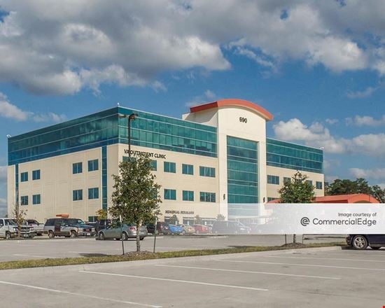 Preview of Office space for Rent at 690 South Loop 336 West