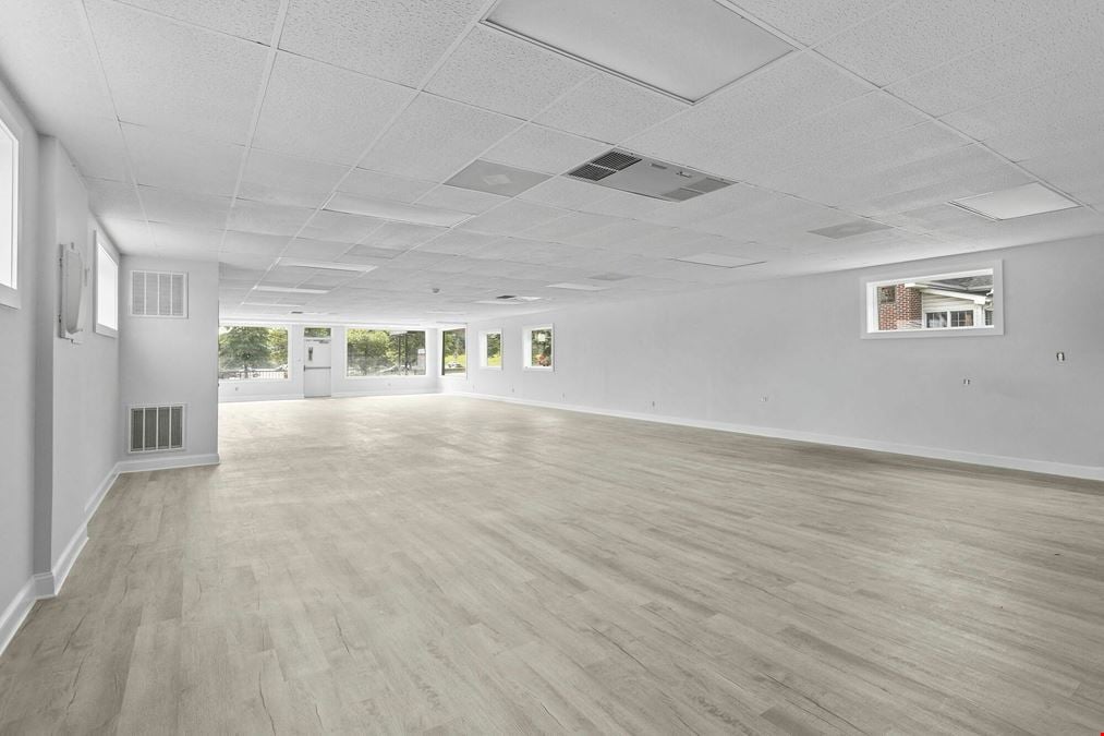 FULLY RENOVATED COMMERCIAL PROPERTY IN TIMBERVILLE