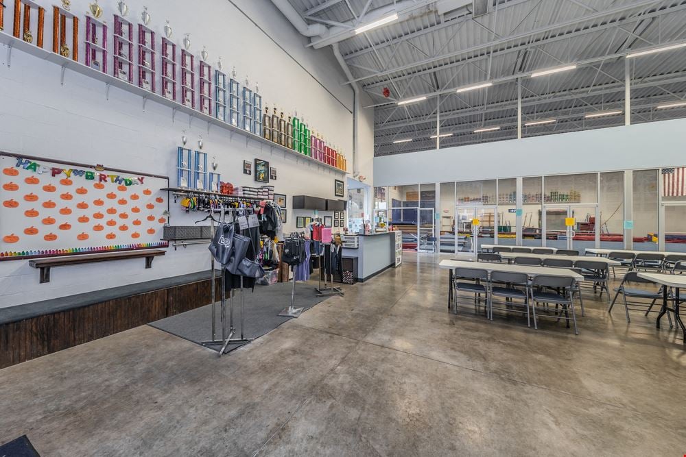 MULTI-USE SPACE AVAILABLE FOR LEASE