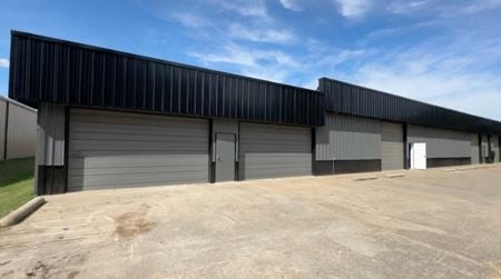 Preview of Industrial space for Rent at 15120 S. 77th E. Ave