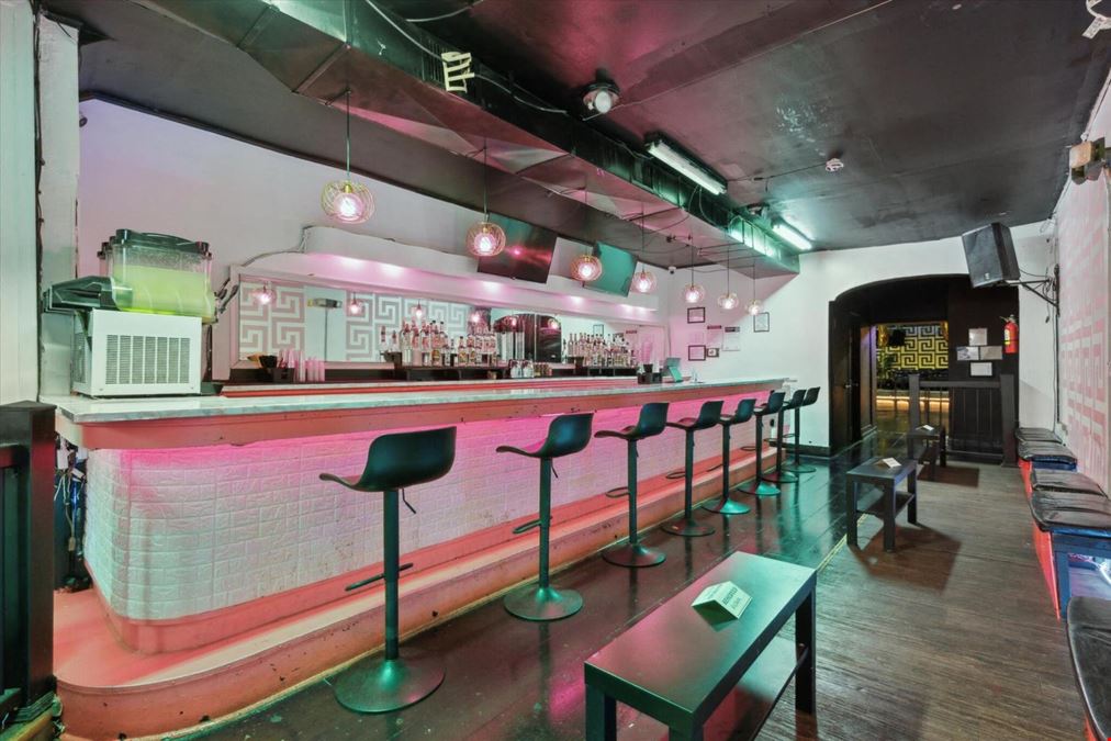 Cash-flowing Upscale Night Club | 11,000 SF