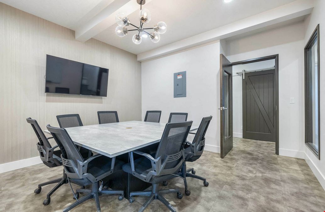 152 S Kestrel Place
