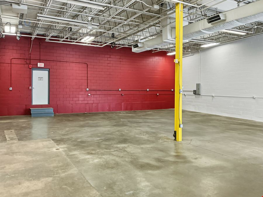 2847 SF Small-Bay Industrial | Drive-In Door | Beverly, MA