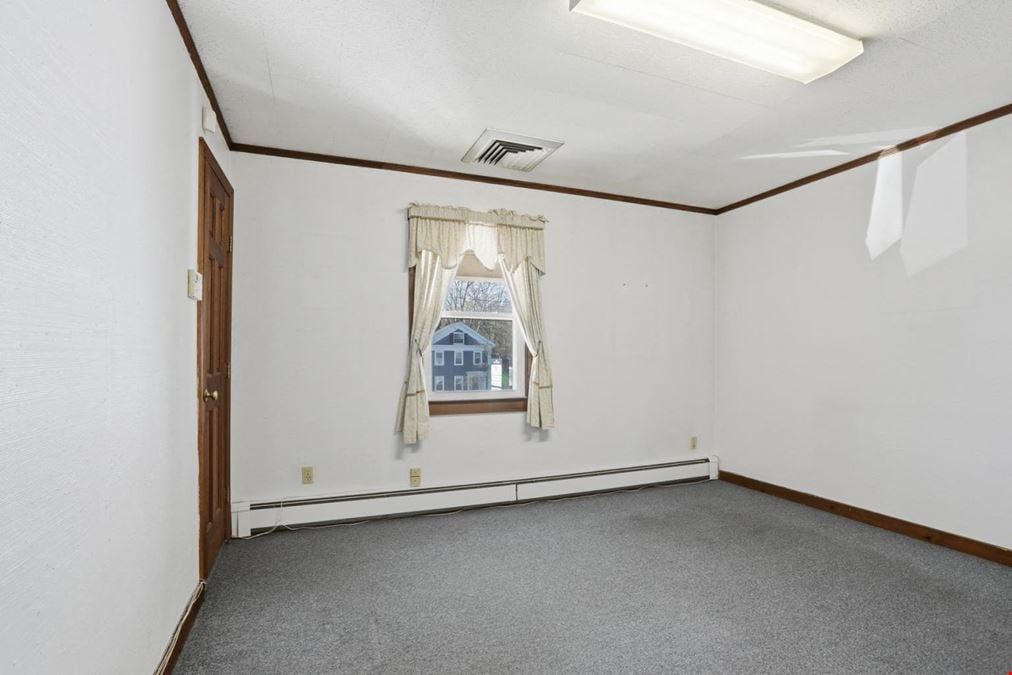 Office or Retail Spaces for Lease in Downtown Georgetown