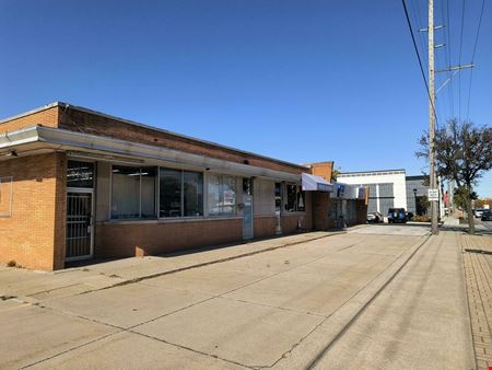 Preview of Office space for Sale at 8146 Calumet Ave