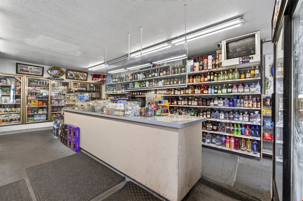 Bob’s Westside Liquors