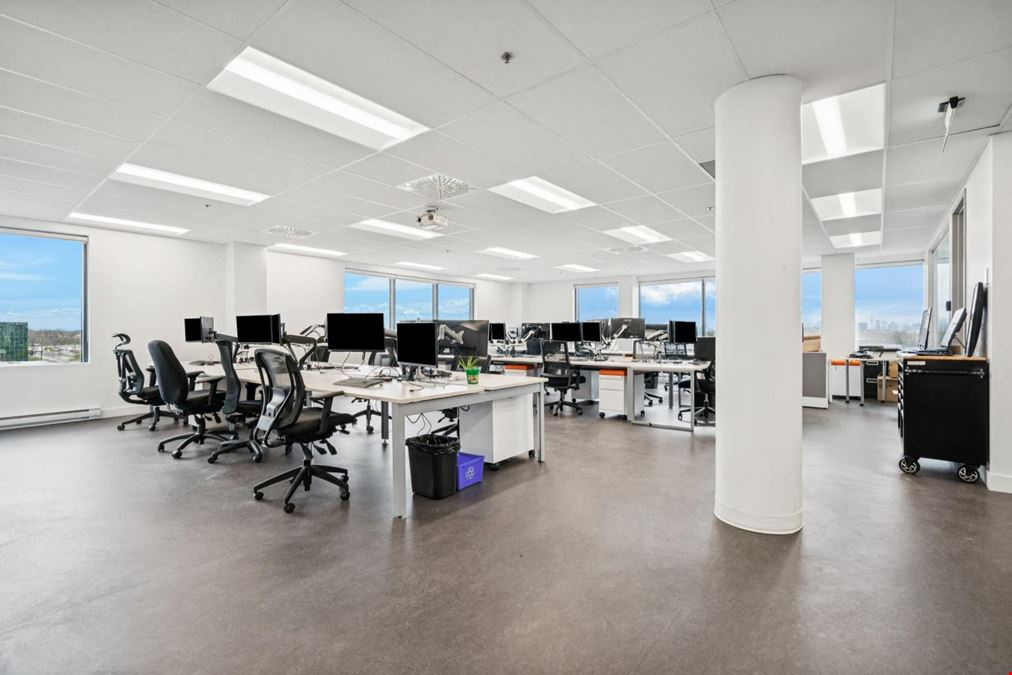 101, boulevard Roland-Therrien
