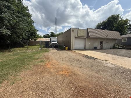 Preview of Industrial space for Sale at 503 Oakwood