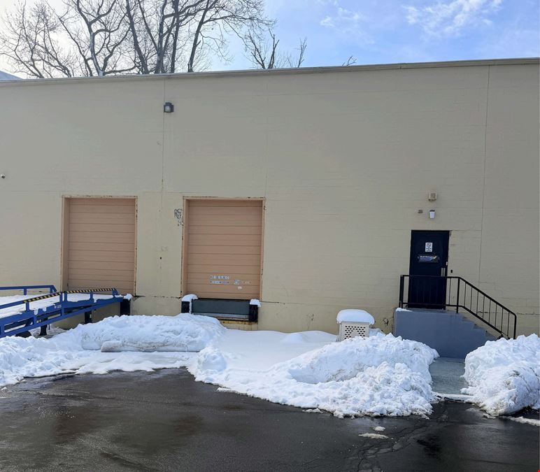 4260 U.S. 1, Units 7 & 8