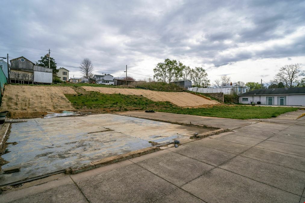 HALF ACRE COMMERCIAL LOT
