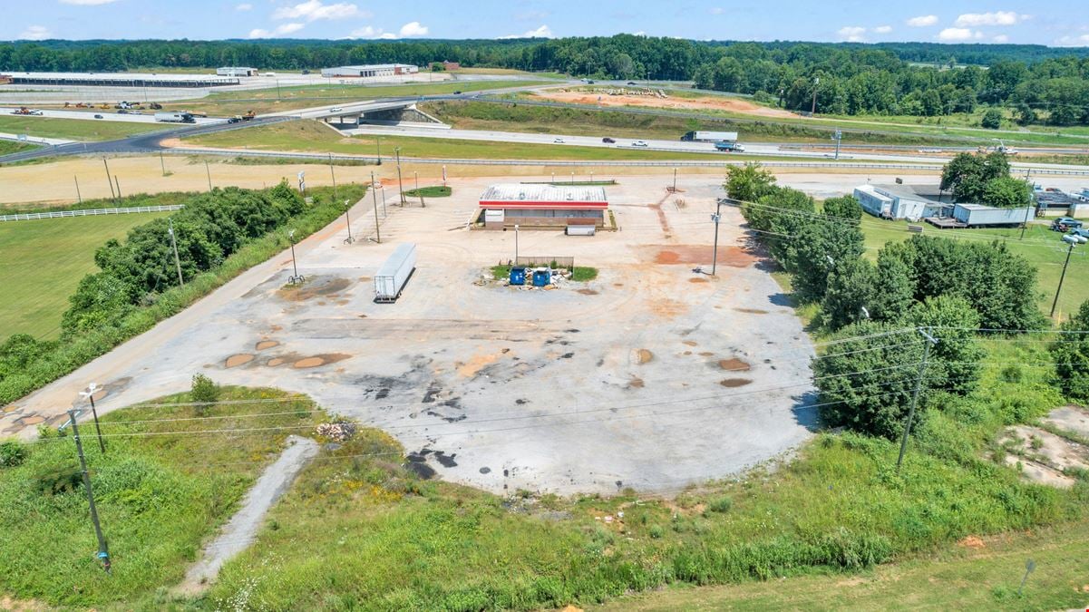 Former C-Store | 4.24 AC | 350' I-85 Frontage