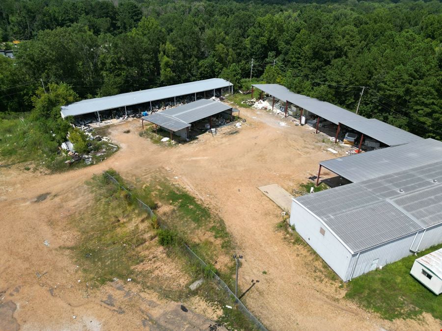 Industrial Facility on ±4.91 Acres - Interstate Frontage