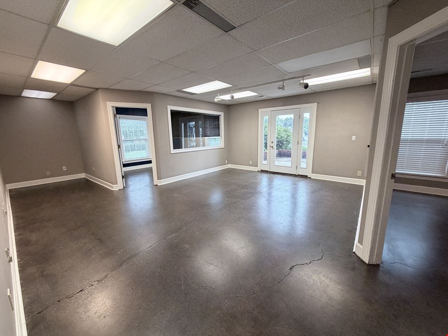 Middletown Office Condos - 11603 Shelbyville Rd, Ste 6 and Ste 11 & 12
