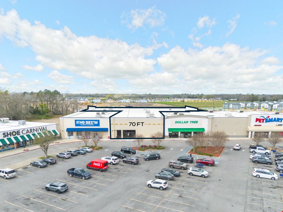 Acadiana Square: Inline and Big Box Space in Highly-Visible Power Center