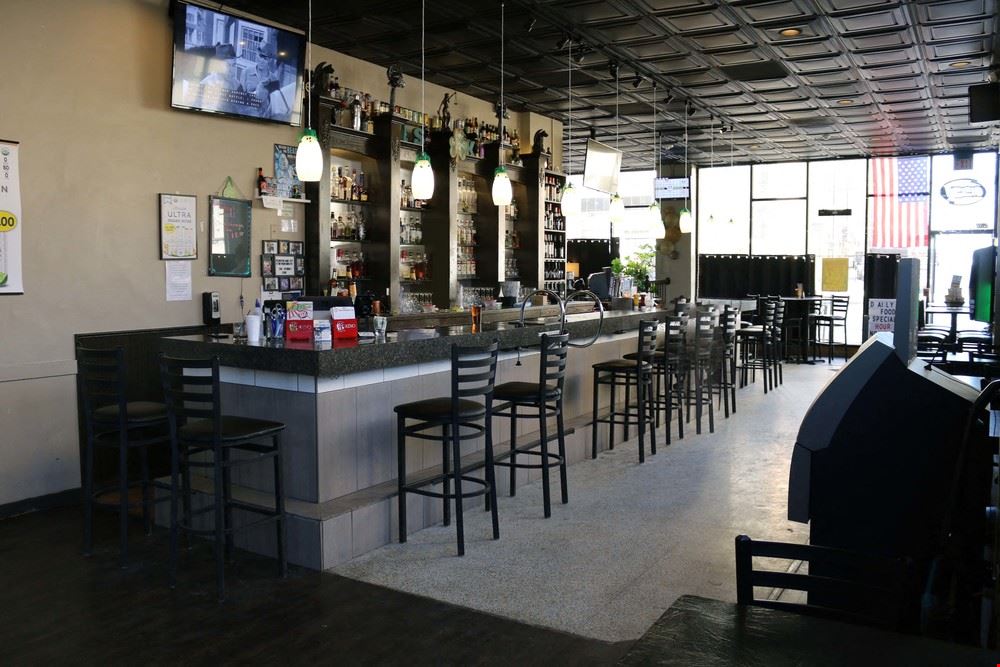 1905 Harney Street, Verdict Bar