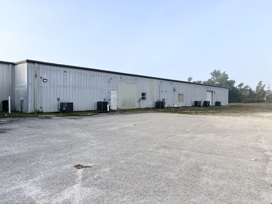 Rare Retail and Warehouse Opportunity on US-41