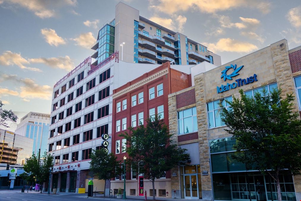 314 S 9th St. Suite 200