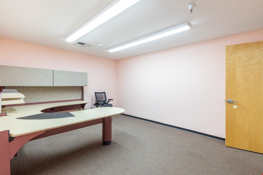 Multiple Office Suites for Lease
