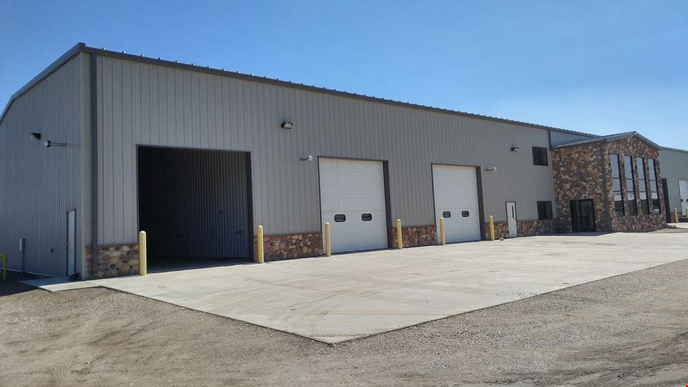 ±10,300 SF Industrial Unit with Office & Yard