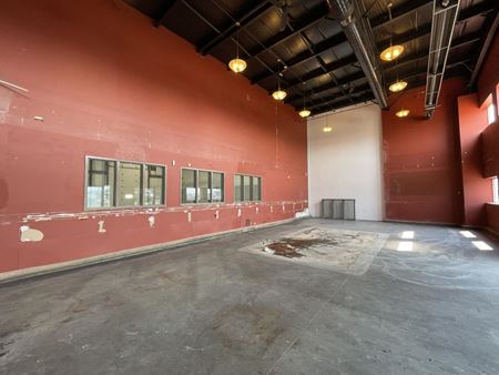 Preview of Industrial space for Rent at 6610 71st Street