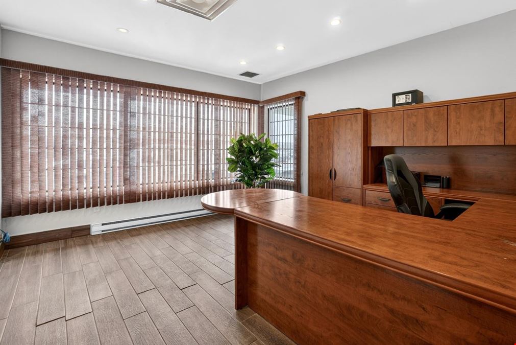 2082 avenue Chartier