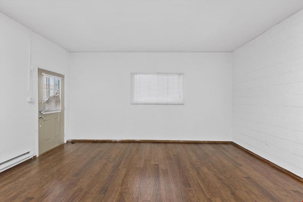 768 SF Retail/Office High Traffic Location