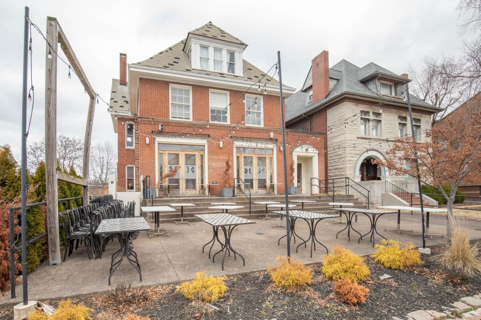 TURNKEY RESTAURANT SPACE FOR LEASE